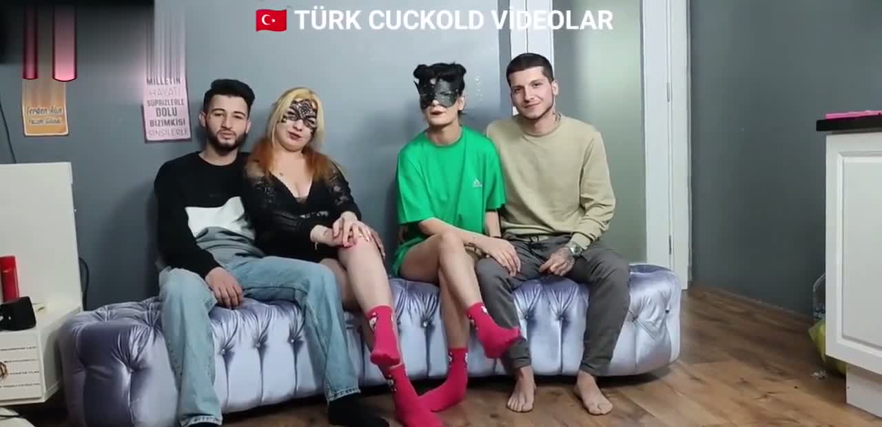 Aynı yatakta eş değiştiren çiftler